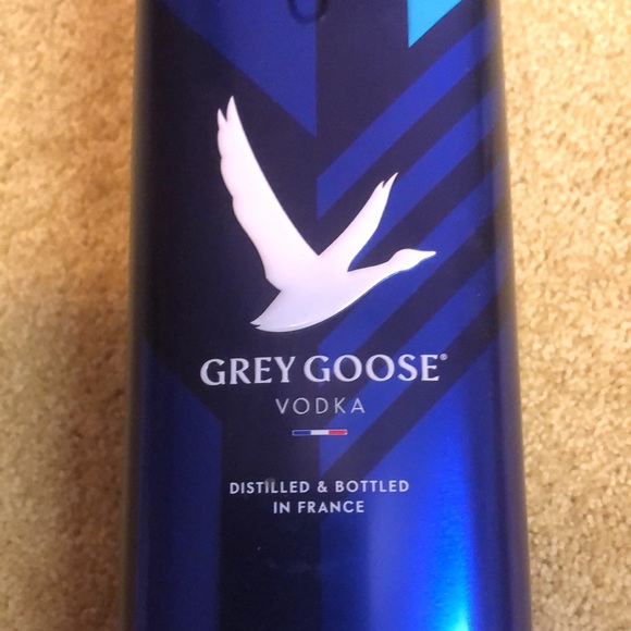 GREY GOOSE VODKA TIN - Picture 4 of 12